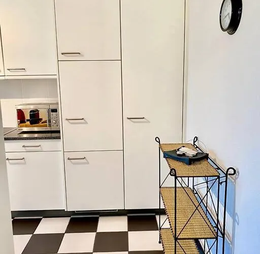 Your Bright And Spacious By The Apartment *