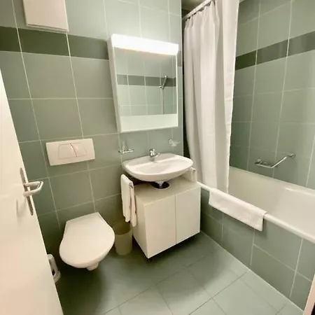 Your Bright And Spacious By The Appartamento